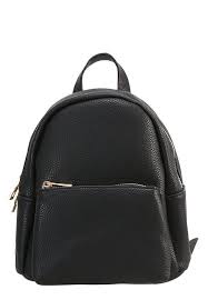 Livraison et retours gratuits et service client gratuit au 0800 890 223. Soiuri Largi CapturÄƒ VanzÄƒri La Cald Petit Sac A Dos Nike Zalando 101openstories Org