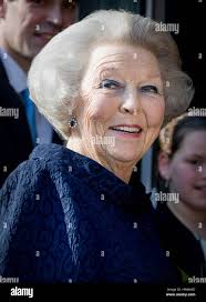 Suzanne de hi-res stock photography and images