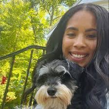 Ashley Saffold's Instagram, Twitter & Facebook