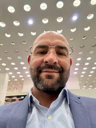 En este perfil nos apasiona abordar el sobrepeso y la obesidad siguiendo  siempre las guías más actualizadas, con el compromiso de promover un estilo  de vida saludable y sostenible. Gracias a Laboratorio