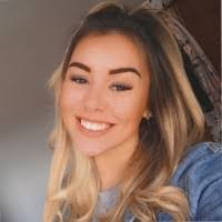 Leigh Preston's Instagram, Twitter & Facebook