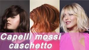 Che sia liscio, mosso o riccio è importante imparare come fare la piega al caschetto, per essere sempre in ordine. 20 Idee Per Capelli Mossi Caschetto Youtube
