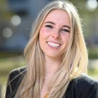 Lauren Rutherford's Instagram, Twitter & Facebook