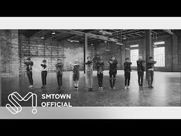 Huang zitao (hanja:黄子韬) — chiński solista, raper, tancerz, kompozytor, aktor oraz mistrz sztuk walki. Exo Call Me Baby Chinese Version Lyrics Genius Lyrics