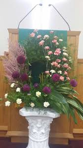Pin By Hyeon Park On Jung S Church Flower Arrangements Fresh Flowers Arrangements Church Flower Arrangements Flower Arrangements