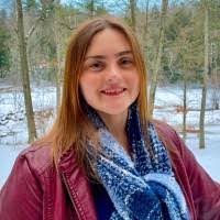 Sarah Himes's Instagram, Twitter & Facebook