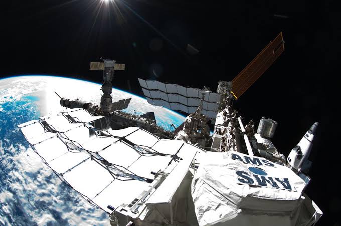cosmic rays AMS2
