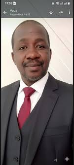 LOOK OUT FOR THIS SCAMMER IN SKB OR HELP ME TO CATCH THEM CAUS POLICE NOT  INTERESTED