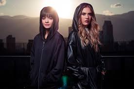 La segunda temporada de la reina del flow fue estrenada el lunes 26 de abril por caracol televisión en colombia, a las 9:00 pm (hora local). La Reina Del Flow La Serie Que Se Sumerge En El Mundo Del Reggaeaton La Nacion
