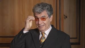 Paulo Betti vende imóvel no RJ com projeto de Niemeyer por R$ 485 mil; veja