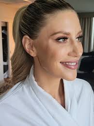 lorenasomersmakeup Repost @andy.sue ・・・ Power flex Photographer:  @stevenbrokaw HMUA: @lorenasomersmakeup #modelshoot #modelportfolio  #indianapolis #chicago #newyork #fashion #fashionphotography #newface  #newfacemodel