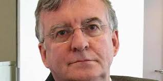 Robin Cooper's Instagram, Twitter & Facebook