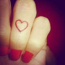 Small Heart Knuckle Finger Womans Tattoo Uncategorized Heart Tattoo On Finger Red Heart Tattoos Finger Tattoos