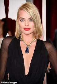 Red lipstick for red/ ginger/ strawberry blonde hair Beauty Expert Reveals The Perfect Red Lipstick Shade For Each Hair Colour And Skin Tone Express Digest