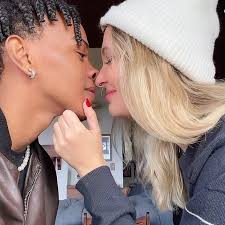 Aos 18, Jean Paulo Campos namora influencer: "Maria Joaquina autorizou"