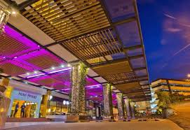 I paid rm25 for parking fee from 2pm to 8pm. Book Resorts World Genting Resort Hotel In Genting Highlands Hotels Com