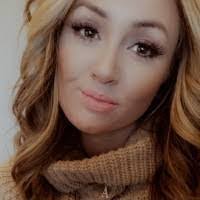 Elizabeth Stufflebean's Instagram, Facebook & TikTok