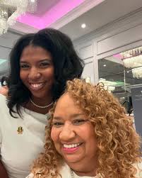 Stefanie Tomlin (@stef_withan_f) • Instagram-bilder og -videoer