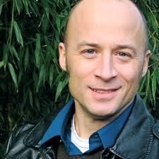 Steve Anderson's “The Losing Role” Set in the Fog of War