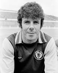 Ray Bloomfield's Instagram, Twitter & Facebook