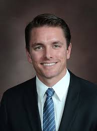 oralartsdental CEO And Leadership: Executives and Demographics