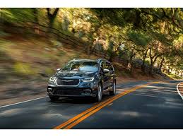 Discover the all new 2021 chrysler pacifica hybrid featuring best in class fuel economy and other family friendly features. 2021 Chrysler Pacifica Hybrid Prices Reviews Pictures U S News World Report