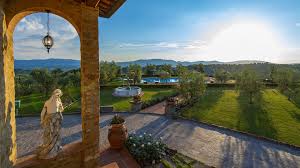 Trovi il tuo alloggio ideale e prenoti direttamente con il proprietario! Farmhouse In Tuscany