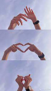  Pin By Aahed On Hands Iphone Wallpaper Tumblr Aesthetic Hand Photography Iphone Wallpaper Quotes Love