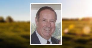 Daniel Helgeson's Instagram, Twitter & Facebook