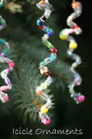 Bead And Pipecleaner Icicle Ornaments Happy Hooligans Preschool Christmas Christmas Ornaments Christmas Crafts