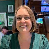 Ellen Graff's Instagram, Twitter & Facebook