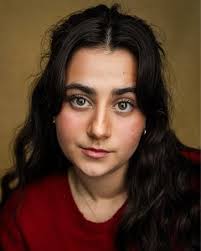 Amy Pereira's Instagram, Twitter & Facebook