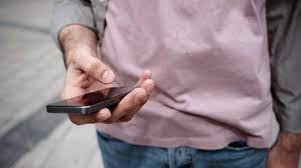 Mungkin hal yang menyebabkan touchscreen mencet sendiri pada smartphone anda adalah lcd touchscreen yang sudah rusak dan harus diganti. 4 Cara Mengatasi Touchscreen Mencet Sendiri Di Android