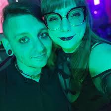 10 years of @rancid's album '…Honor Is All We Know' 👊🎂