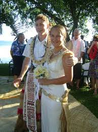 Fale De L Amour Cherelle And Paul S Beautiful Samoan Wedding Samoan Wedding Beautiful Island Weddings