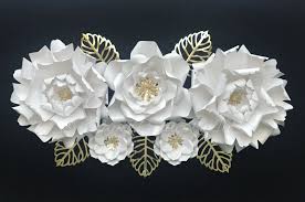 White and gold floral ornamental background, repeat tiles, round flower shapes, grid, lattice, mesh. White Card Stock Flowers With Gold Leaves Stock Flower Flower Center Paper Flowers