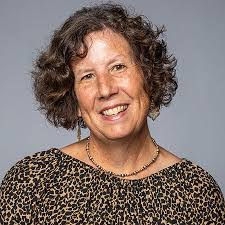 Izel Rivera's Instagram, Twitter & Facebook