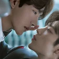 kyra Lam (@LimKaMin1)