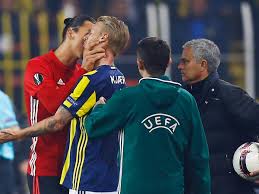 I am simon kjær, and this is my official twitter account. Fenerbahce S Simon Kjaer Zlatan Is A Chest Puffing Kind Of Player He S Arrogant Zlatan Ibrahimovic The Guardian
