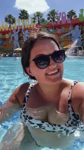 A dreamy relaxing pool day with the girls! Have you ever stayed at a Disney  resort?! 🌴☁️✨ @Amorie @marisellabella