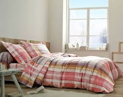 Linge De Lit Flanelle Motif Facon Madras Becquet Creation Linge De Lit Linge De Maison Lit