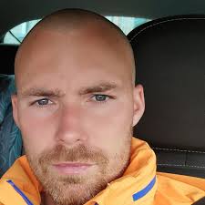 Daniel Whiteley's Instagram, Twitter & Facebook