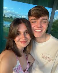 Harley Edwards (@harleyedwards02) • Instagram photos and videos