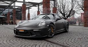 Wenn ihr fahrzeughersteller kein panoramadach anbietet haben sie die möglichkeit, mit einer schwarzen hochglanzfolie ihr fahrzeugdach selbst zu folieren. Auto Folieren Lassen In Frankfurt Bei I Hessen Folierung De