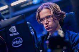 A the website only shows 8 days because that's the time valve stores replays. Dota 2 S Most Unorthodox Hero Spammer Has A New Muse Dota 2 Esports Most Played