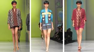 Oscar lawalata, full name oscar septianus lawalata (born in pekanbaru, riau, 1 september 1977, age 36 years) is an indonesian fashion designer. Bazaar Fashion Festival Tribal Dengan Totem Karya Oscar Lawalata Fashion Beauty Liputan6 Com