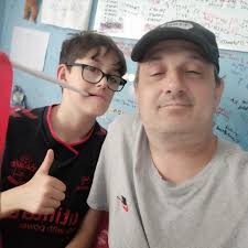 Hearing that Rob Edwards has been offered the job. Please keep you're  negative opinions to yourself not interested in emotional kneejerk  reactions let's support him as a fanbase! UTB