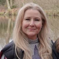 Sarah Singleton's Instagram, Twitter & Facebook