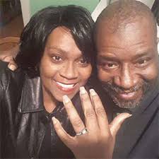 Indiana Jewelry Store Hosting Speed-Dating Nights