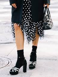The Right Way To Wear Socks With Open Toe Shoes How To Wear Open Toe Heels Outfit Chic Outfits